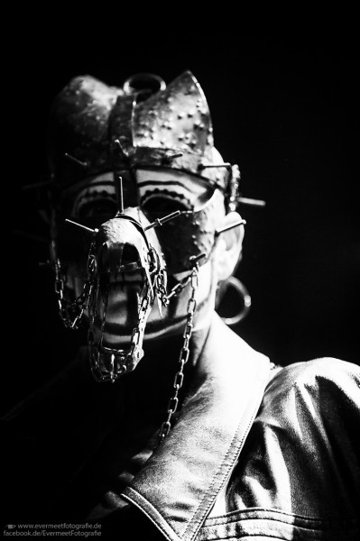 2014-10-05_20.04.15-Garage