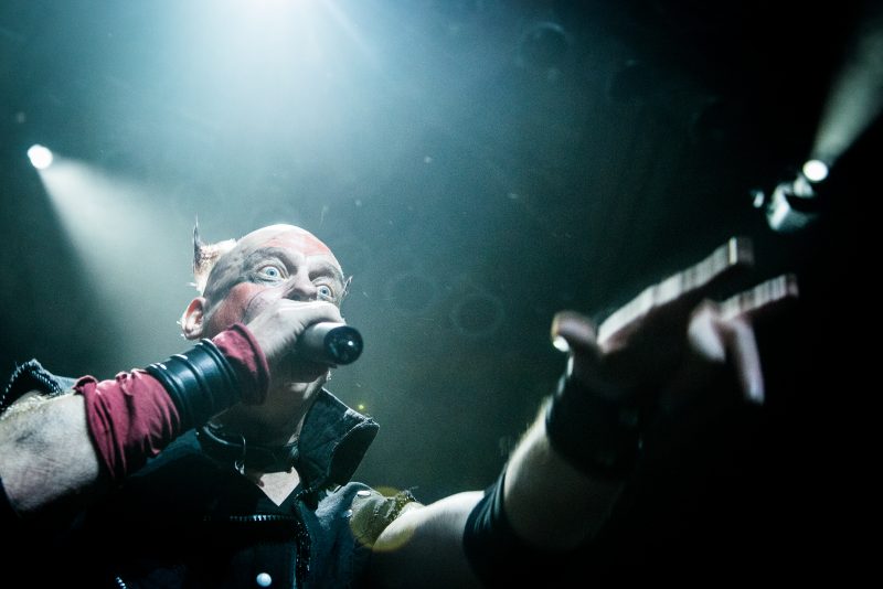 2014-10-05_20.08.34-Garage tanzwut